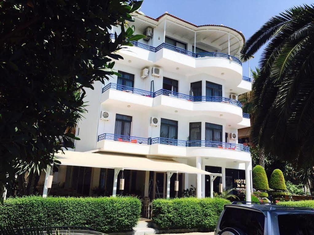 Hotel Ari Саранда Экстерьер фото